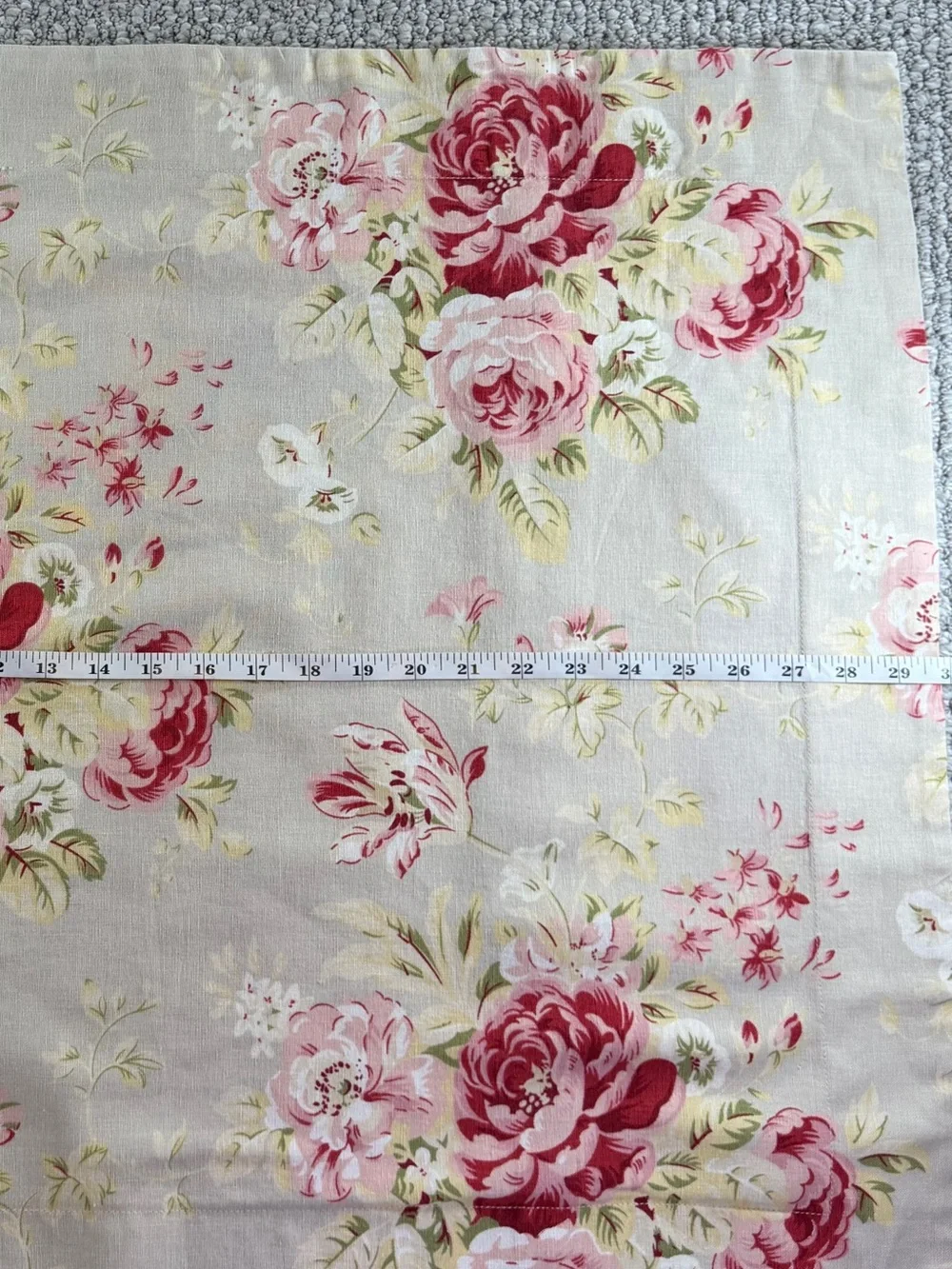 Pottery Barn Vintage Pillow Sham Shabby-Chic English Cabbage Rose Print Standard